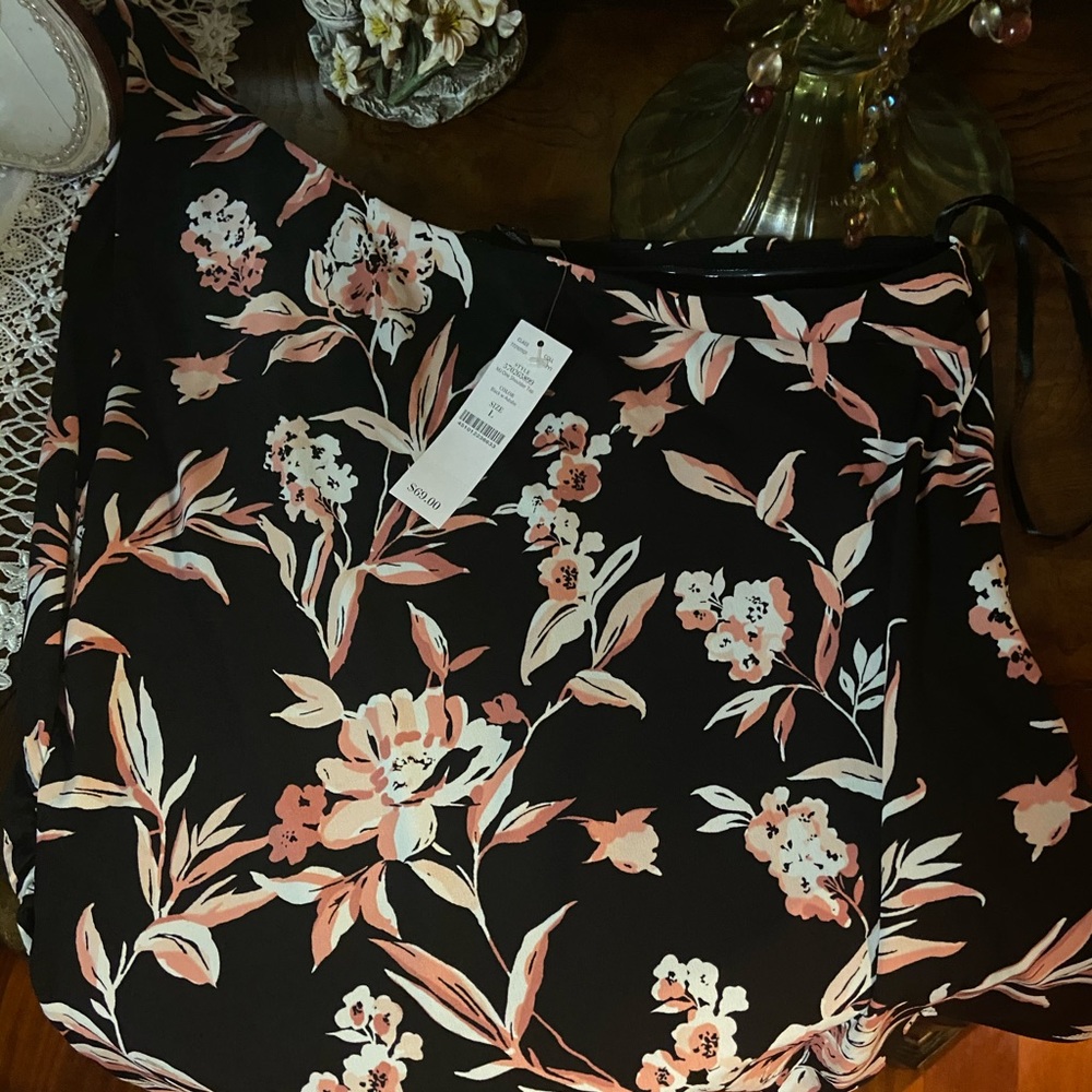 One shoulder top